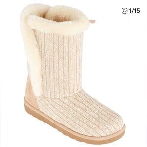 Arizona Jean Company Cream Ankle Boots